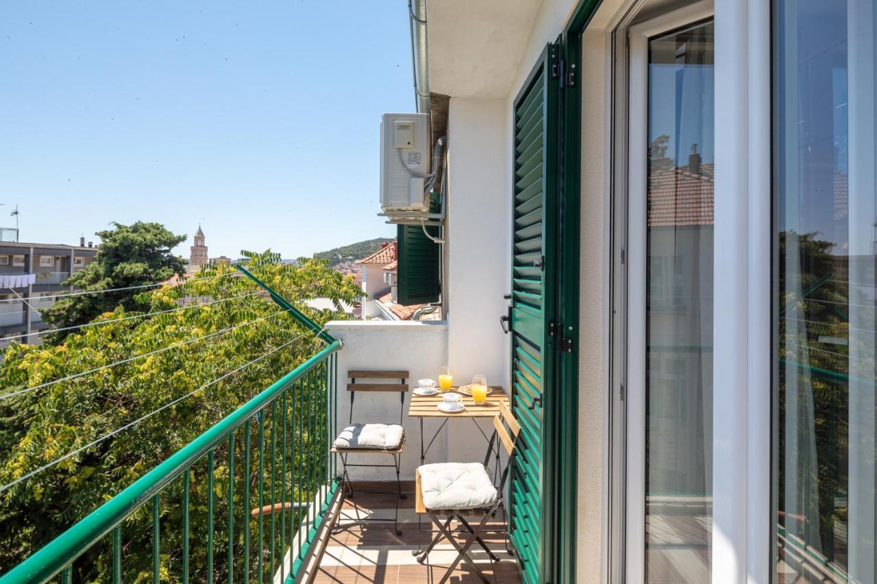 Metily Apartment Split Eksteriør billede